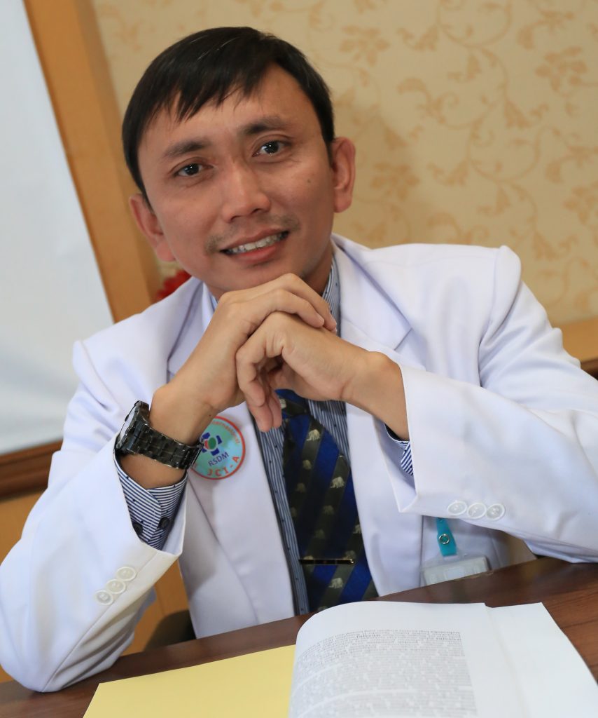 dr ANNANG GIRI MOELYO, Sp.A(K),M.Kes.