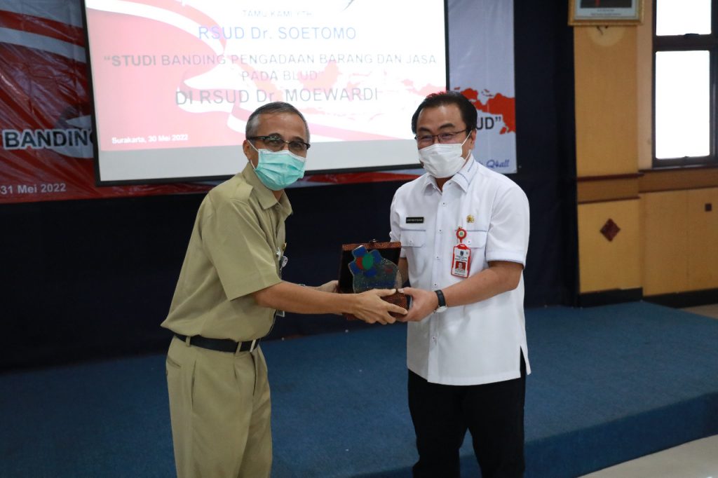 Penerimaan Studi Banding RSUD Dr. Soetomo Surabaya di RSUD Dr. Moewardi