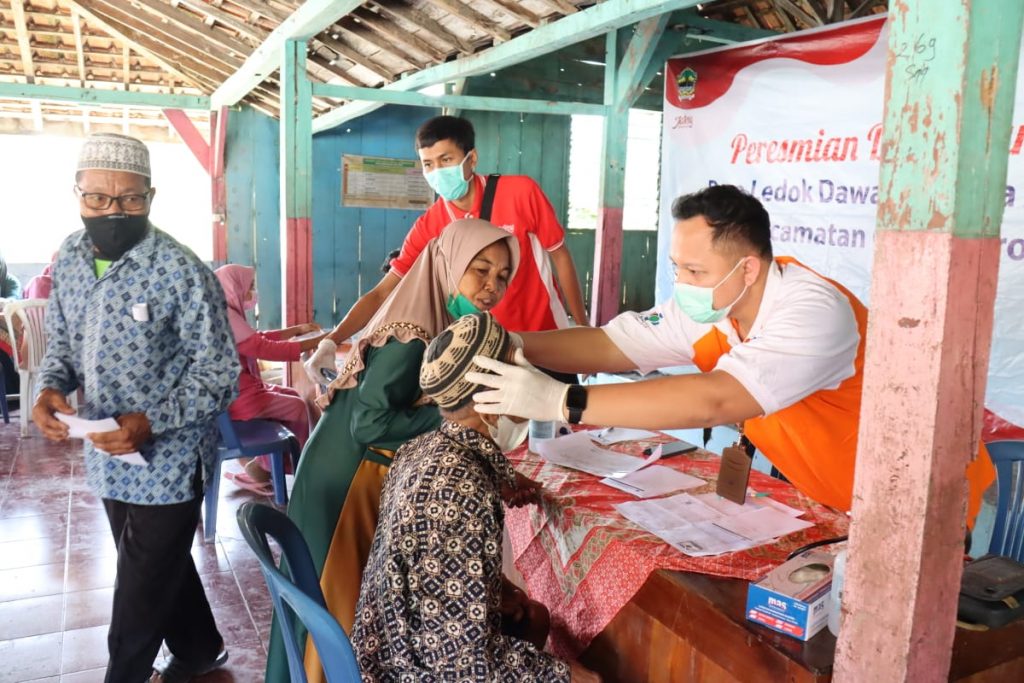 Bakti Sosial dan Peresmian Desa Jambangan, Kec. Geyer, Kab. Grobogan sebagai Desa Dampingan RSUD Dr. Moewardi