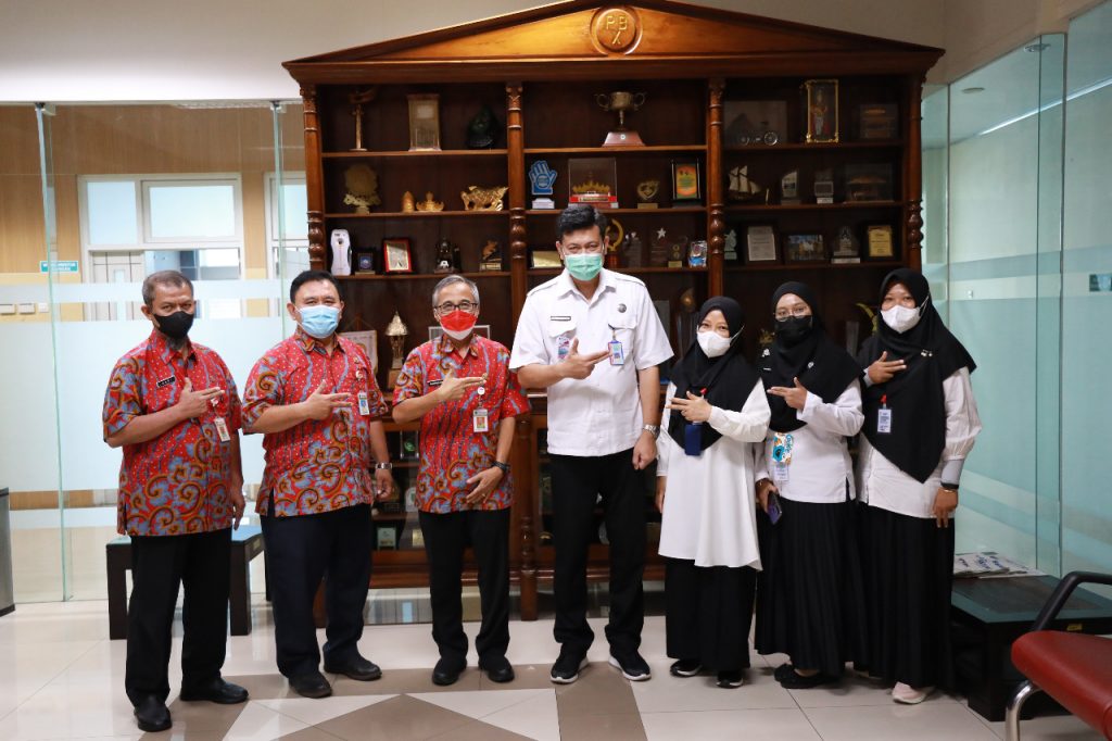 Kunjungan Studi Banding BNN Balai Rehabilitasi Baddoka Makassar di RSUD Dr. Moewardi