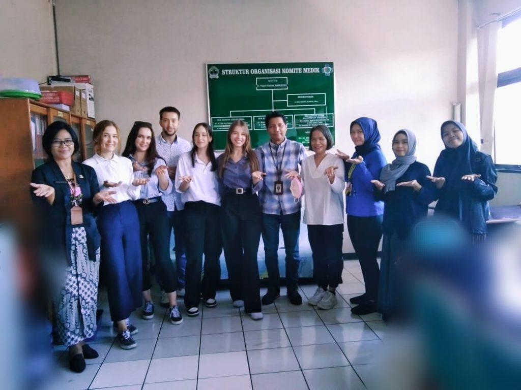 Penerimaan Pertukaran Mahasiswa SCOPE dan CIMSA di RSUD Dr. Moewardi