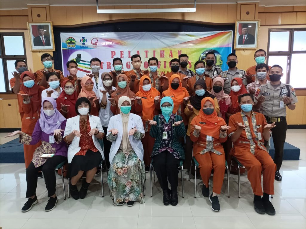Pelatihan Triage Officers Instalasi Gawat Darurat RSUD Dr. Moewardi