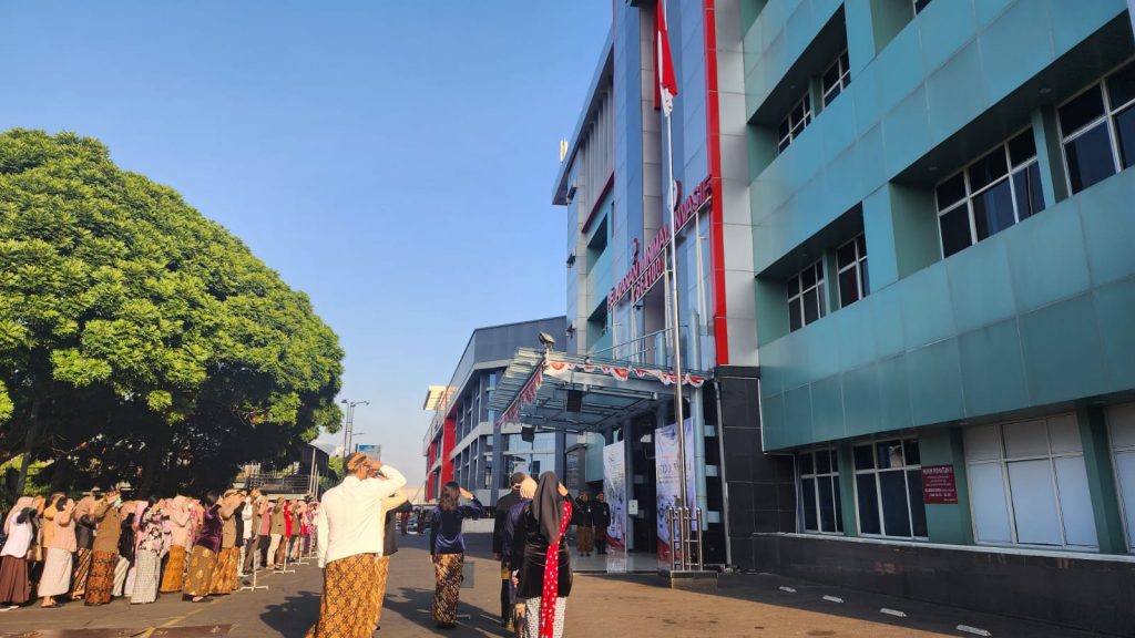 Upacara Hari Jadi ke-79 Jawa Tengah di RSUD Dr. Moewardi