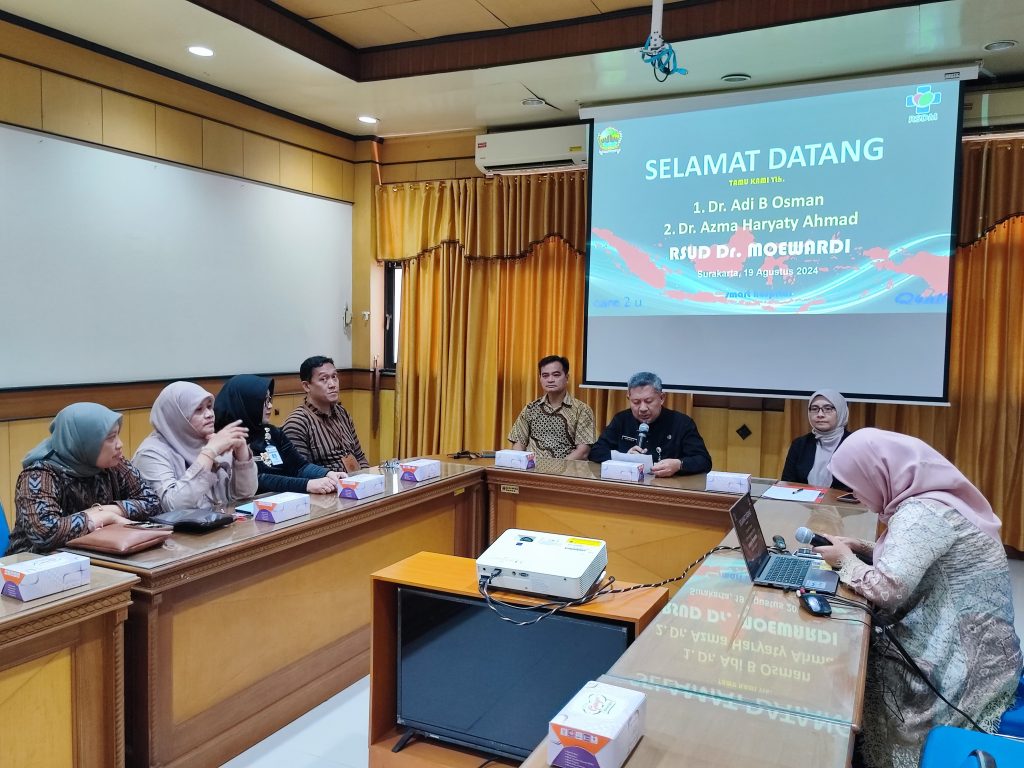 Kunjungan Supervisi dari Tim Malaysia Winfous Fellowship in Emergency and Critical Hospital Raja Permaisuri Bai Nun Malaysia