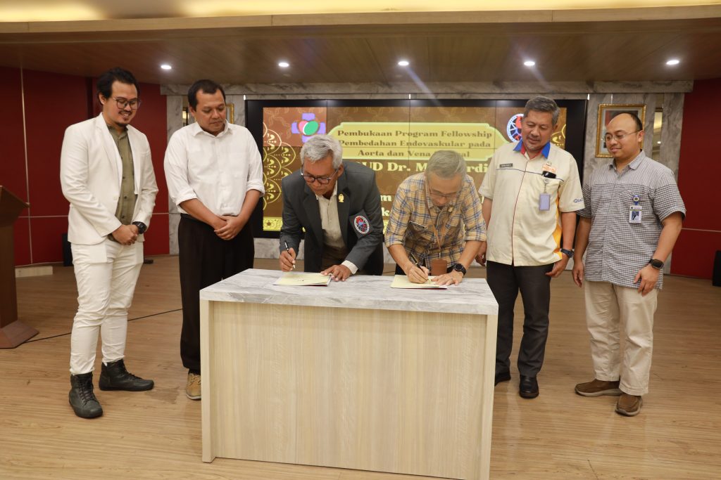 Pembukaan Program Fellowship Pembedahan Endovaskular Pada Aorta dan Vena Sentral Dokter Spesialis Bedah Toraks, Kardiak dan Vaskular